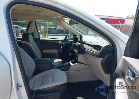 2020 Ford Escape Titanium из США, поврежденный, VIN 1FMCU9J91LUB56754